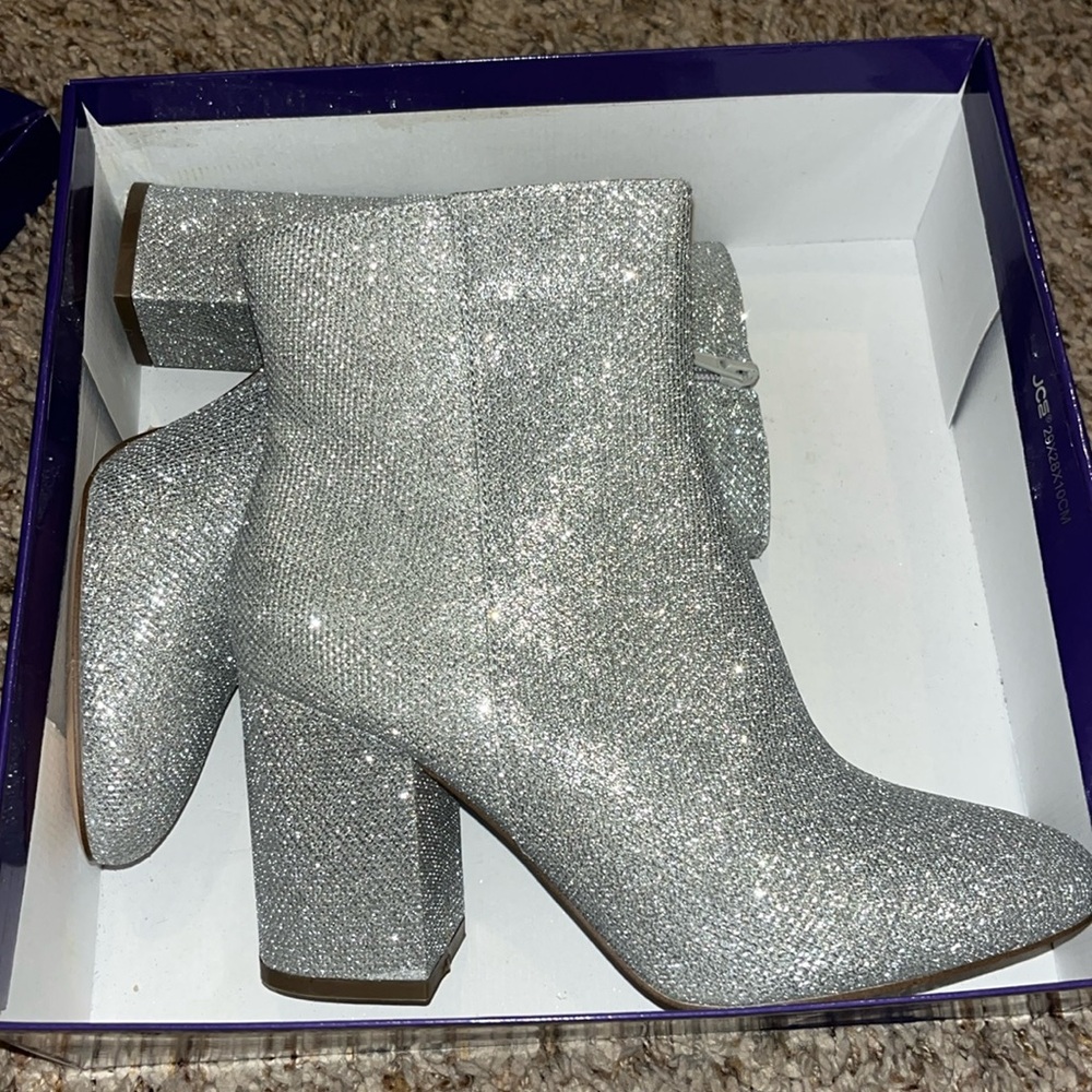 Madden girl sparkle boots